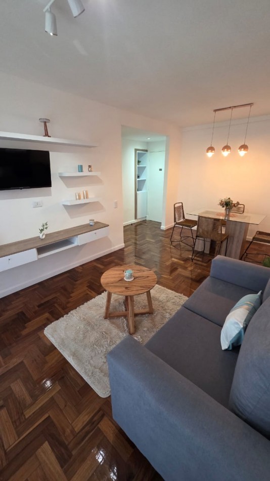 Departamento 2 Amb. con balcon al frente