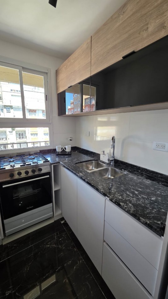 Departamento 2 Amb. con balcon al frente