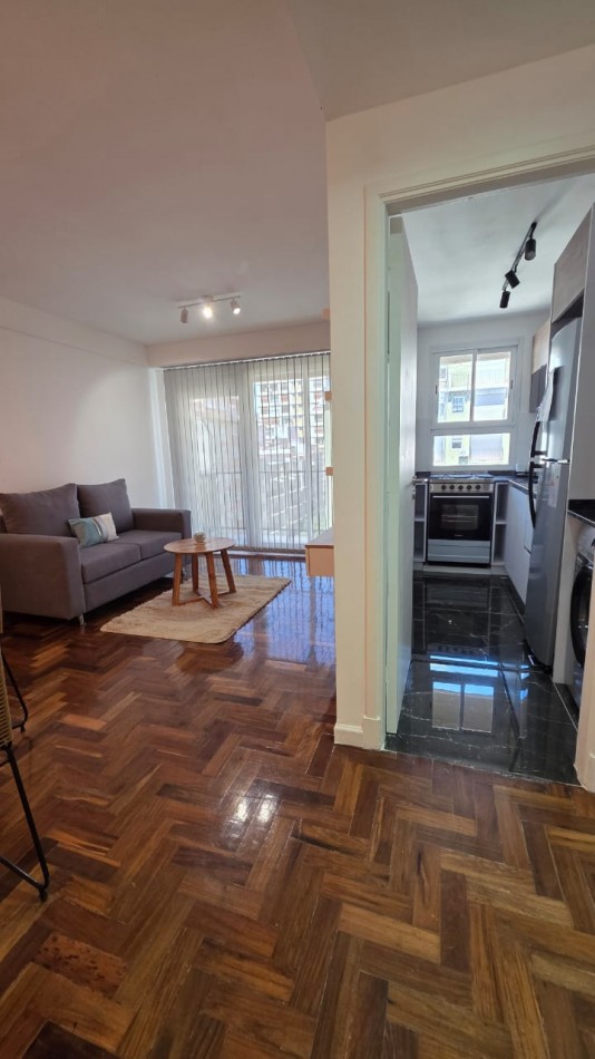 Departamento 2 Amb. con balcon al frente