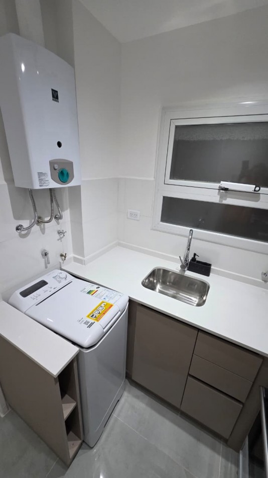 Departamento 2 Amb. con balcon al frente