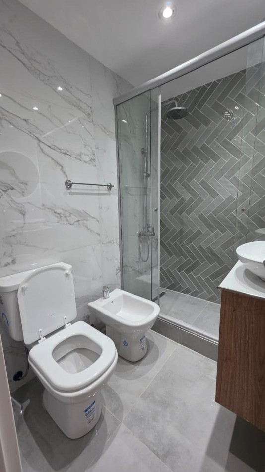 Departamento 2 Amb. con balcon al frente