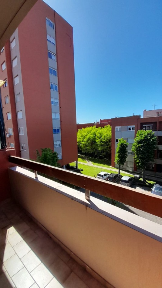 Departamento 3 Amb. con Balcon