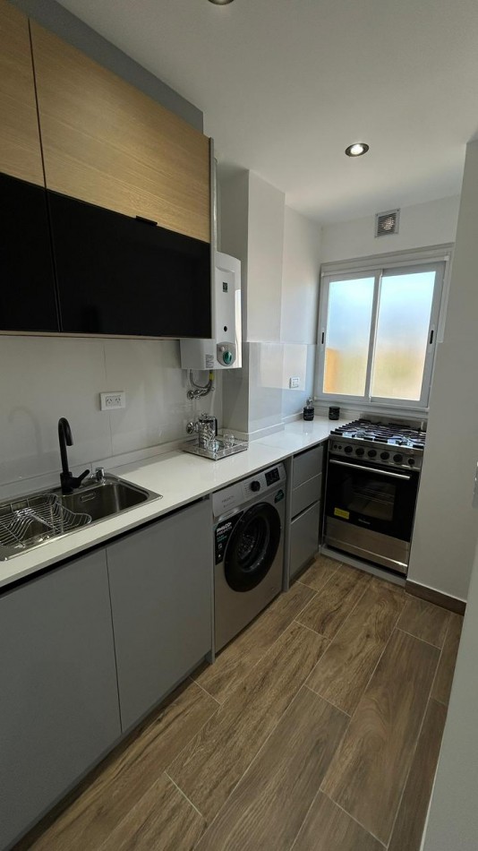 Departamento 2 Ambientes con dependencia al Frente con 2 balcones