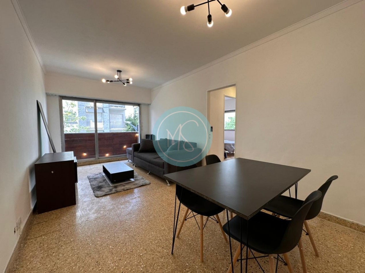 Departamento 3 Amb. a la calle con Balcon