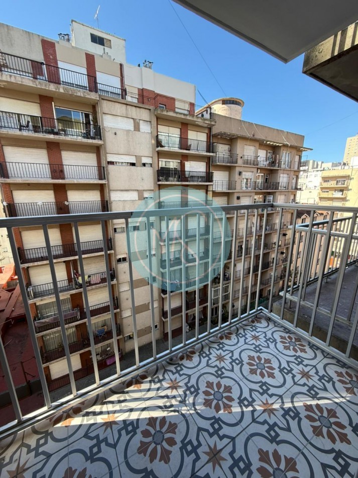 Departamento 2 Amb. Balcon a la Calle