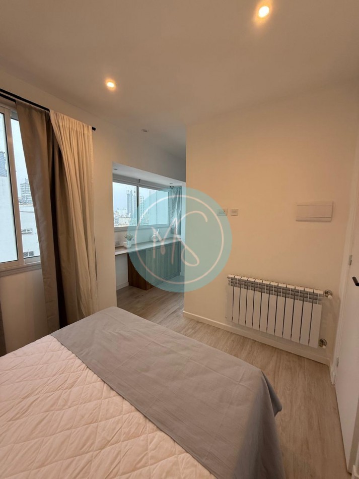Departamento 3 Amb. a la Calle con Balcon