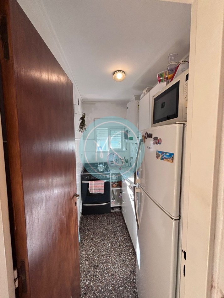 Departamento 1 Amb. a la calle con balcon