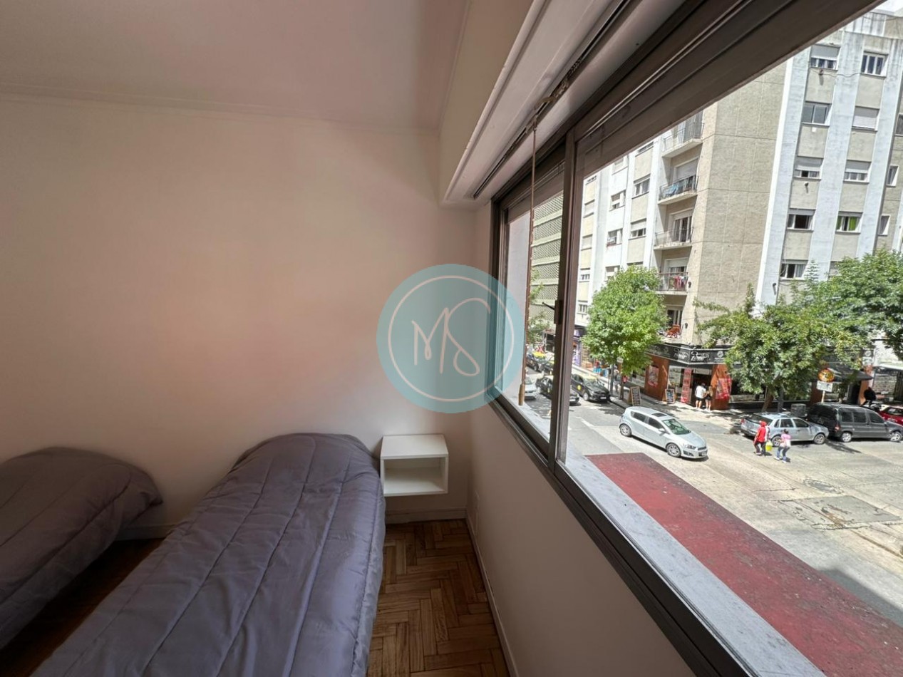 Departamento 3 Amb. a la calle con Balcon
