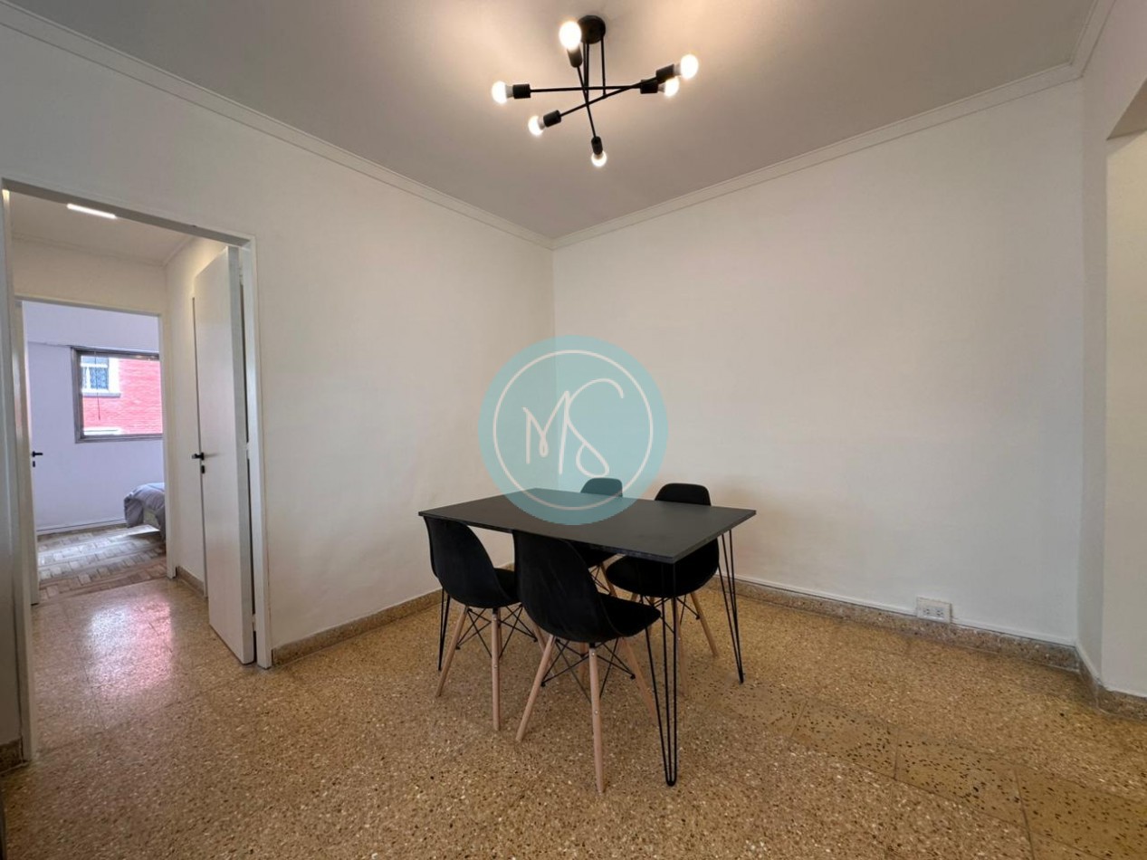 Departamento 3 Amb. a la calle con Balcon