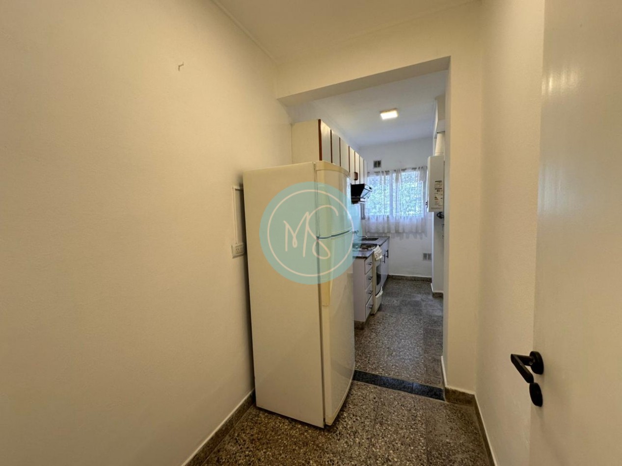 Departamento 3 Amb. a la calle con Balcon