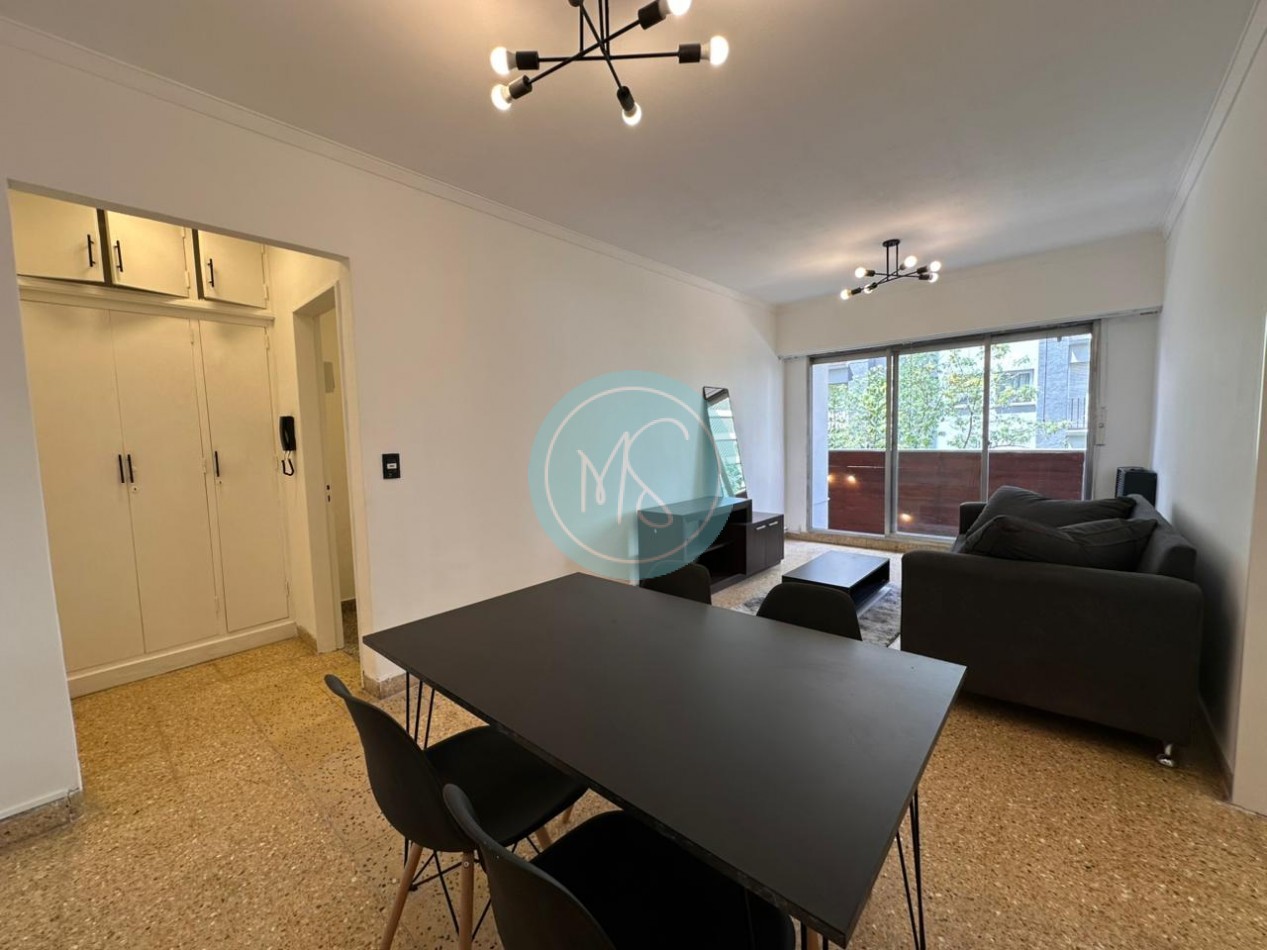 Departamento 3 Amb. a la calle con Balcon