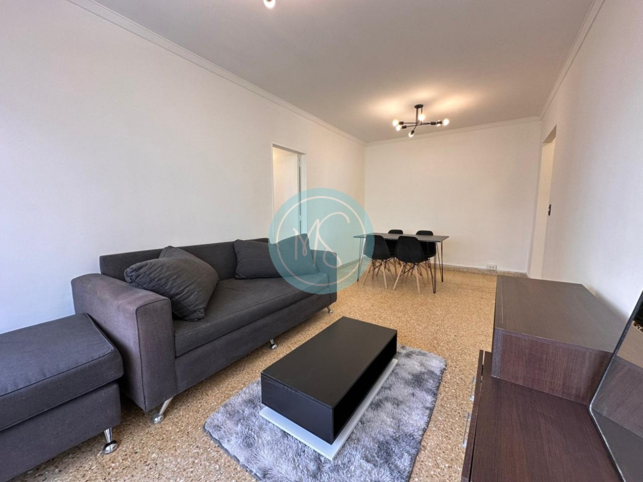 Departamento 3 Amb. a la calle con Balcon