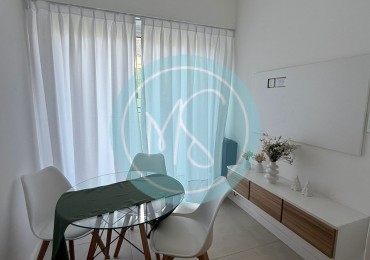 Departamento 1 Amb. con Balcon a la Calle